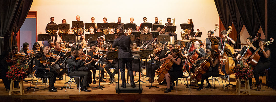 nairobi orchestra conducted by levi wataka